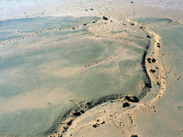 MA en bordure de la gara avec plusieurs lobés.
