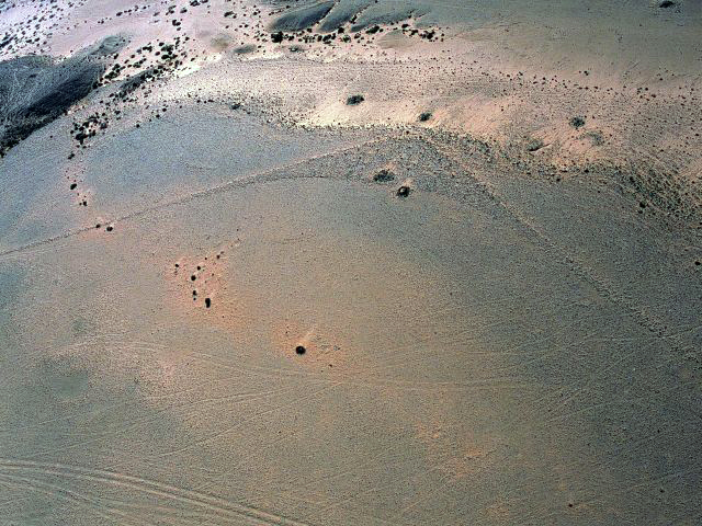 Grand MA garni de deux tumulus au cœur.
